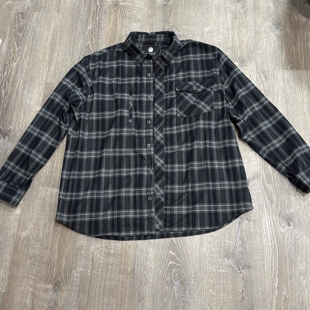 Alaskan Hard gear by Duluth trading Co Boar’s nest button down shirt- xxl